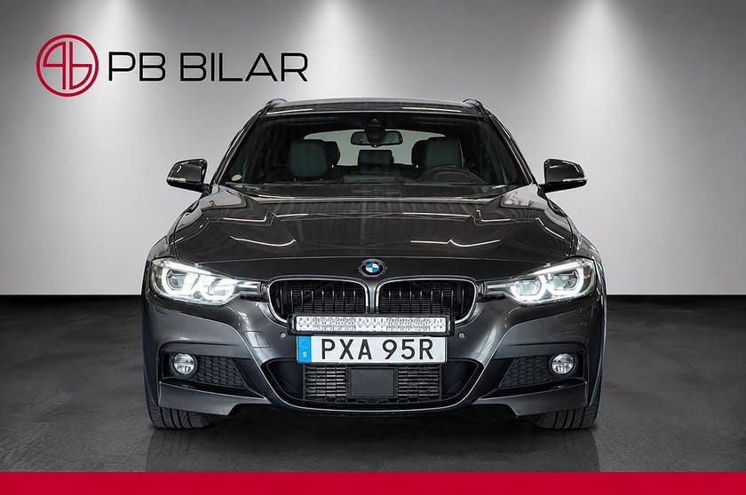 Bild 4 av BMW 320d xDrive Touring M-Sport Navi B-Kam Drag Läder