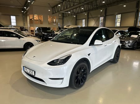 Tesla Model Y Long Range AWD