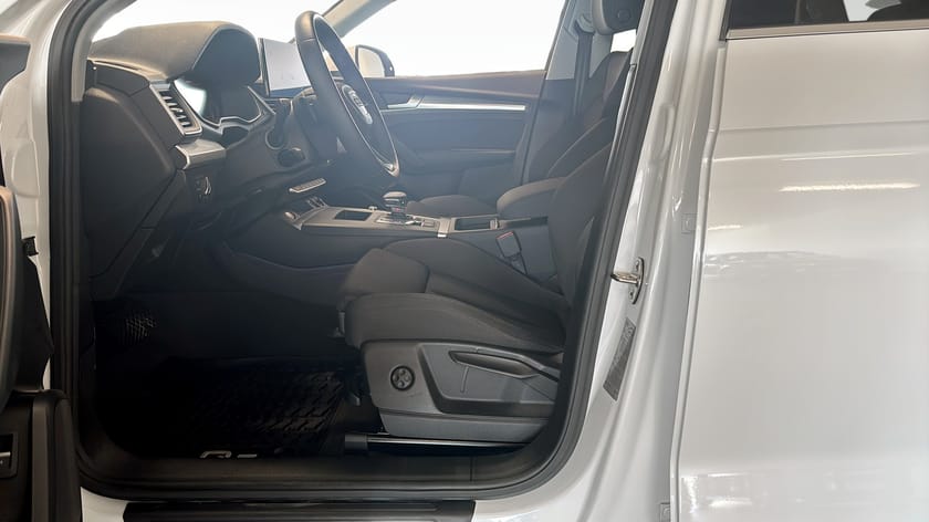 Bild 2 av Audi Q5 40 TDI quattro Quattro, Matrix-led, P-värmare, Dragkrok