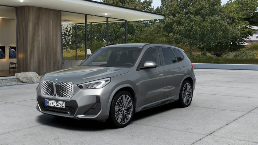 Bild 1 av BMW iX1 eDrive20 M Sport Edition Drag
