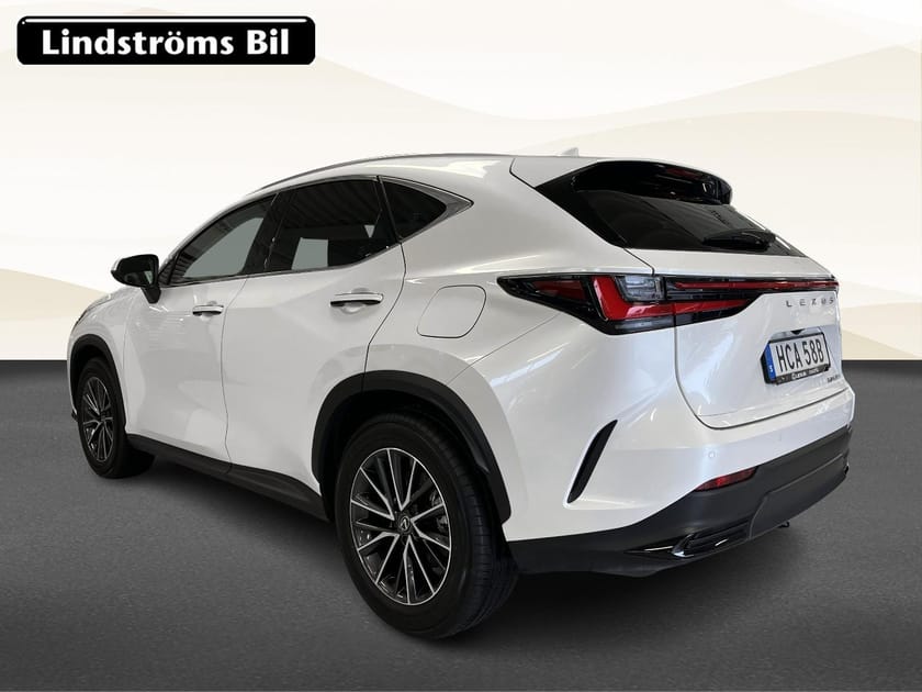 Bild 4 av Lexus NX 450h+ BUSINESS PLUS Vinterhjul
