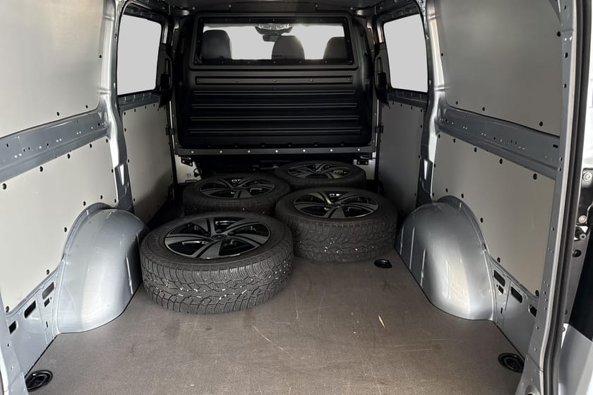 Bilde 5 av Mercedes-Benz Vito 119 CDI 4x4 3.0t Rattvarme|Webasto|Hengerfeste|360 Kamera|Lav km