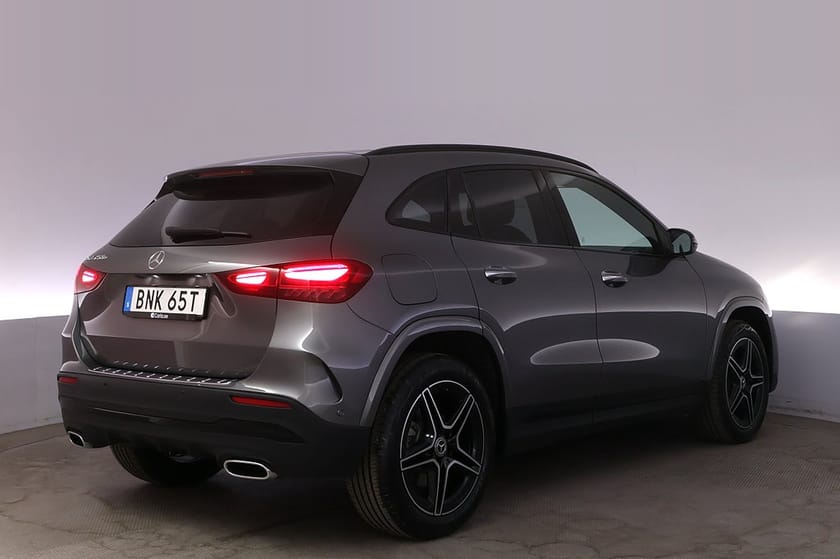 Bild 5 av Mercedes-Benz GLA 250 e AMG Night Pano Elstol Kamera Nav