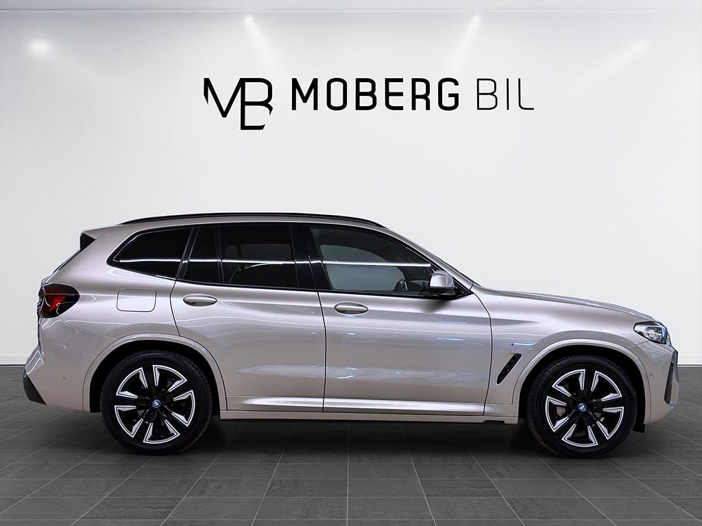 BMW iX3, 286ps, 2023