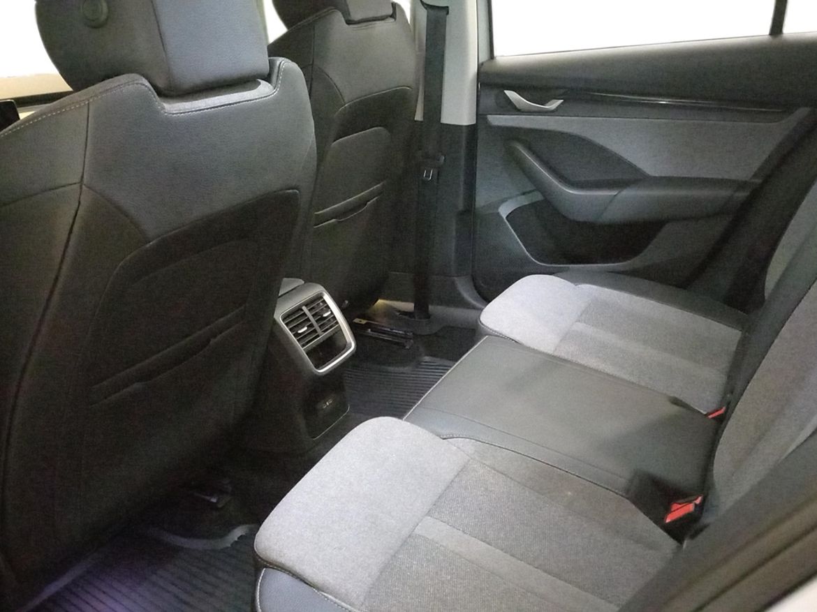 Škoda Škoda Octavia Kombi — bild 11