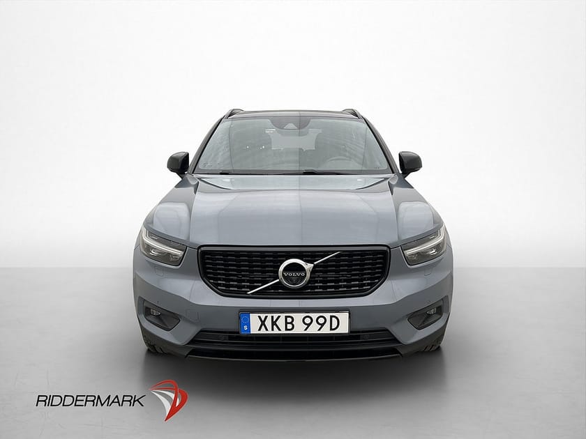 Bild 2 av Volvo XC40 Recharge T5 R-Design VOC H/K Pano 360° Skinn Drag