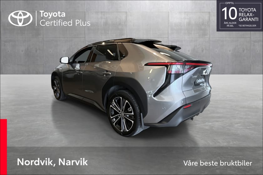 Bilde 3 av Toyota bZ4X Executive Bitone med tilhengerfeste og LED-bar