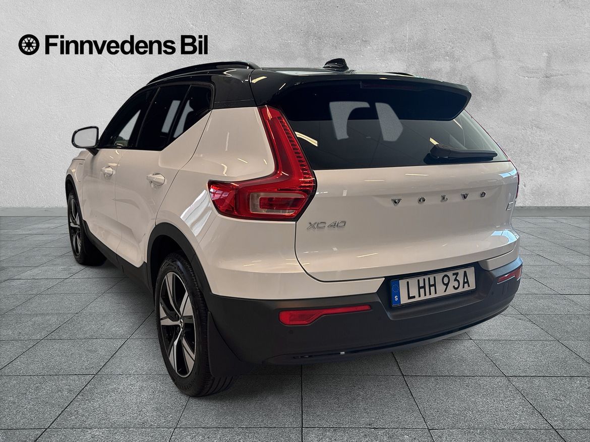 Volvo XC40 2022 - miniatyr 3
