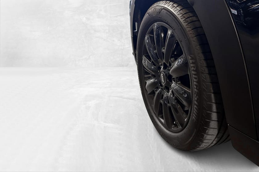 Bilde 2 av MINI Countryman Cooper SE ALL4 ALL4, Spotsseter, Head Up+