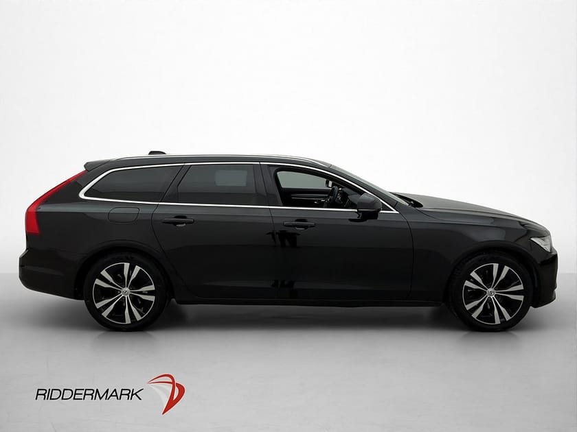 Bild 4 av Volvo V90 D3 150hk Momentum Kamera Värm BLIS Navi Rattvärme