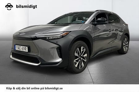 Toyota bZ4X 71.4 kWh AWD Executive Navi 360° Läder Stolsminne JBL 217hk