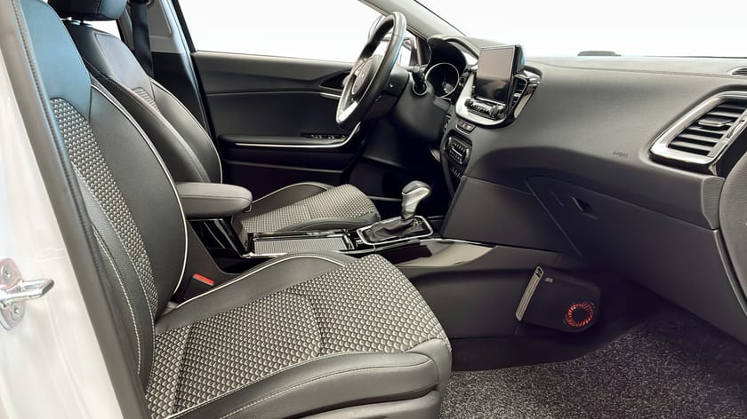 Bild 3 av Kia Ceed Sportswagon Plug-in Hybrid SW PHEV ADVANCE GODKÄND DRAGKROK