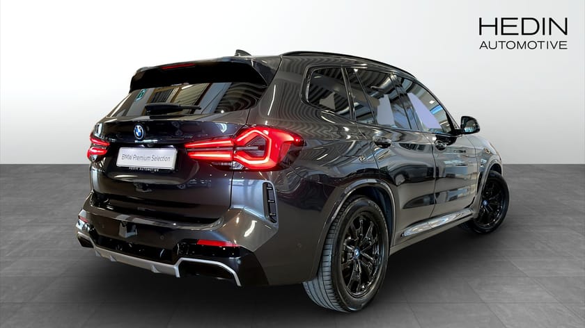 Bild 2 av BMW iX3 - Drag Rattvärme Parkeringsassistent Förarassistent