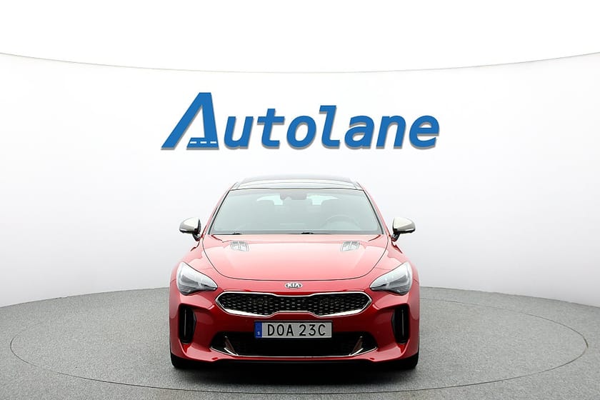 Bild 3 av Kia Stinger GT AWD 3.3 T-GDi AWD, Taklucka, HUD, 360°, H/K 366hk