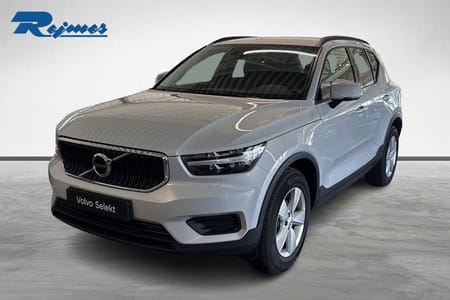 Volvo XC40 T2 FWD Momentum Core