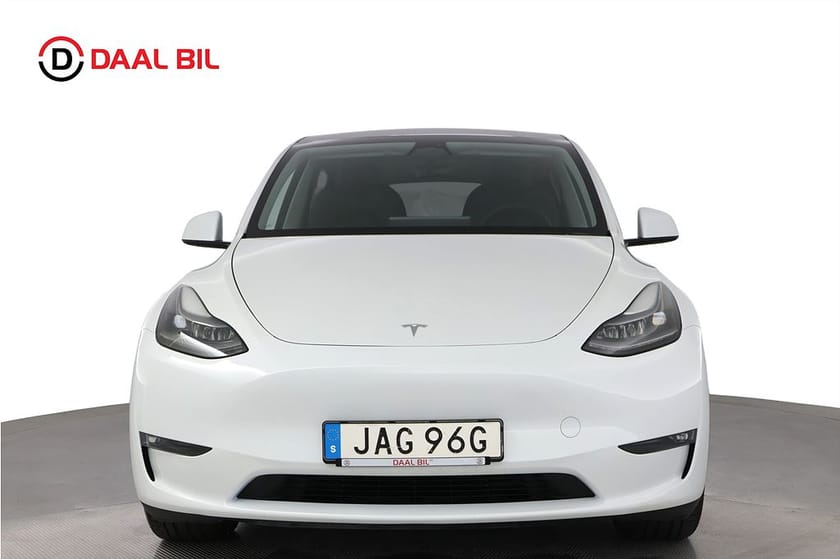 Bild 2 av Tesla Model Y Long Range AWD 514HK DRAG PANO B-KAMERA VÄRMARE NFC