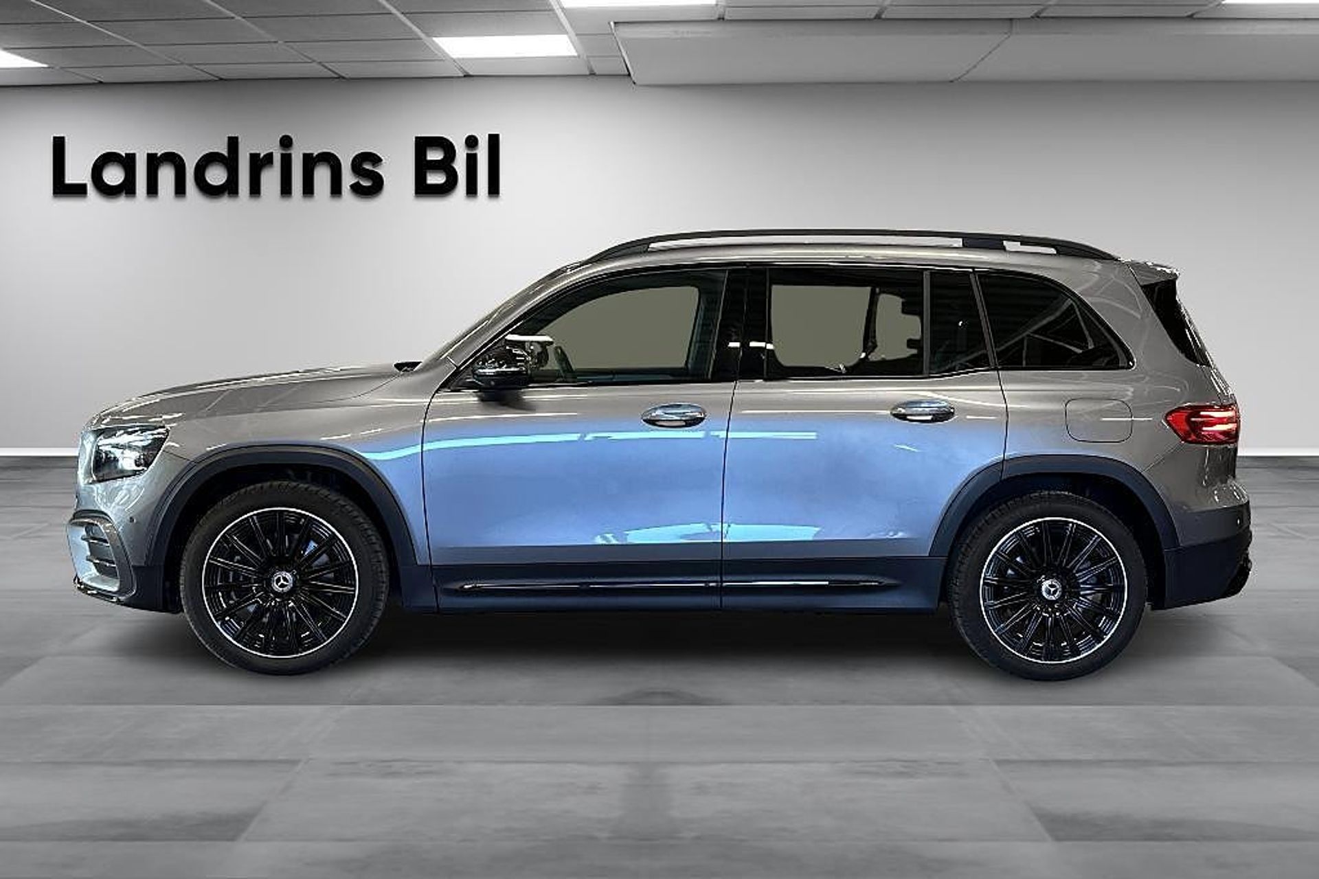 Mercedes-Benz GLB 2025, bild 4/10
