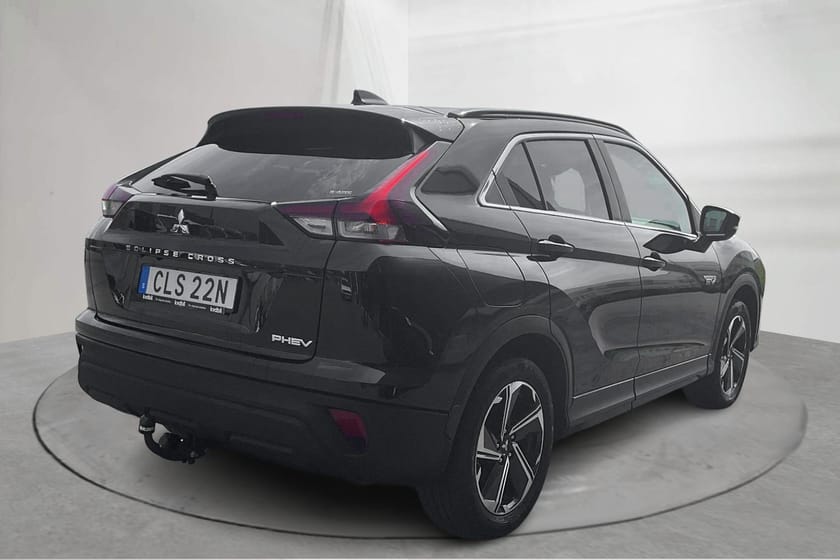 Bild 3 av Mitsubishi Eclipse Cross PHEV 2.4 4WD (185hk) Backkamera Drag