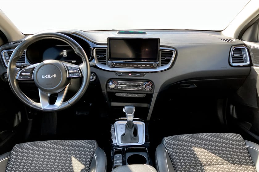 Bild 5 av Kia XCeed Plug-in Hybrid DCT 141hk Backkamera