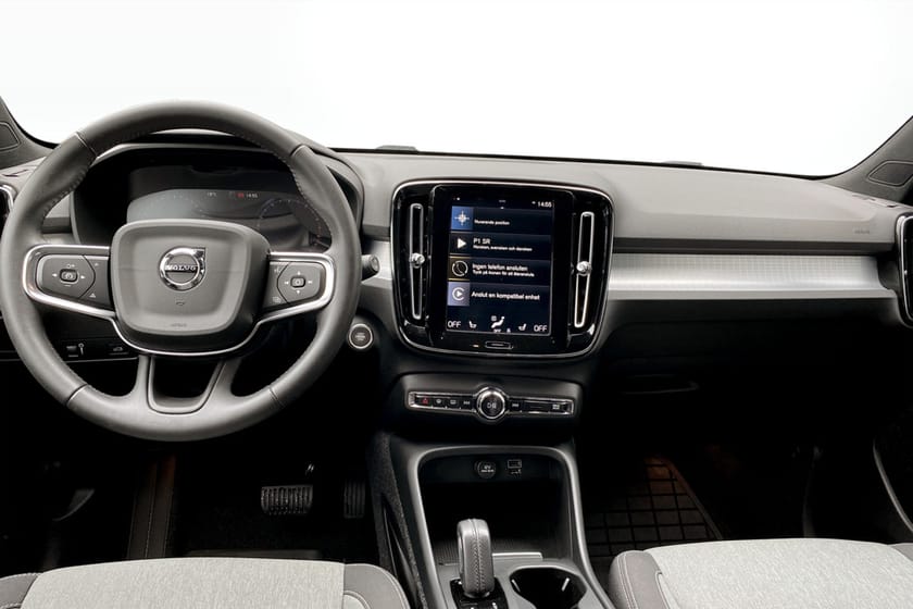 Bild 4 av Volvo XC40 B4 FWD Bensin Momentum Advanced SE