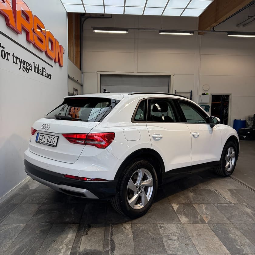 Bild 4 av Audi Q3 35 TFSI S Tronic Proline Advanced Cockpit Apple Carplay