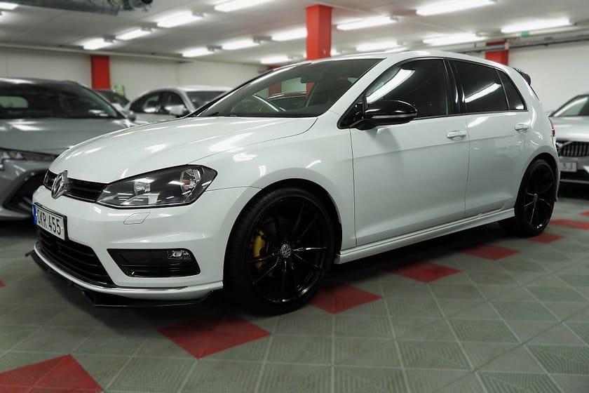 Bild 2 av Volkswagen Golf 5-dörrar 1.4 TSI BMT GT R-Line SoV Hjul Kamera Carplay