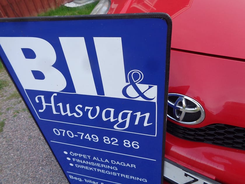 Bild 4 av Toyota Yaris 5D 1.33 VVT-i  EN ÄG/FULLSERVAD/AC/ÅRSSK 558:-/FINANS