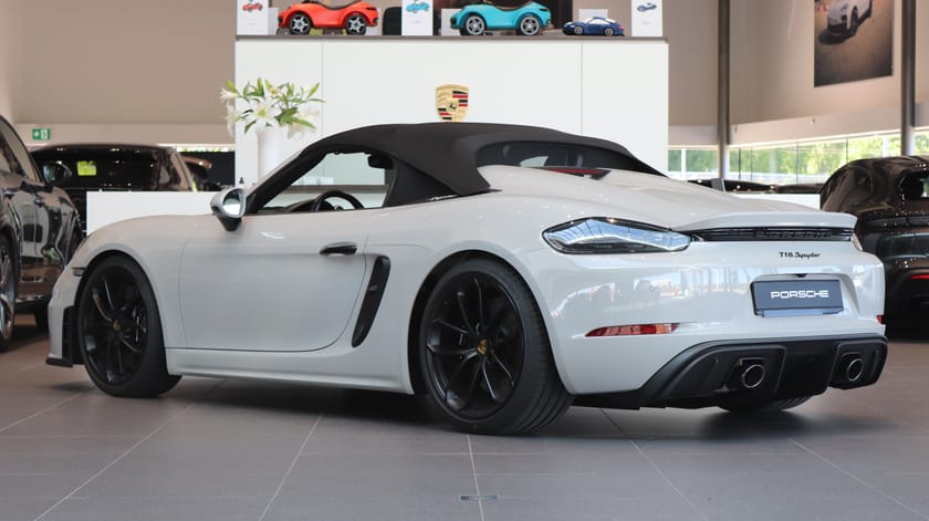 Bild 4 av Porsche 718 Spyder 