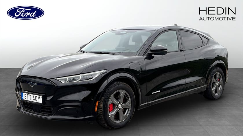 Bild 1 av Ford Mustang Mach-E Standard Range AWD SR / 360 kamera /Teknikpaket / 0% ränta / Laddkort ingår