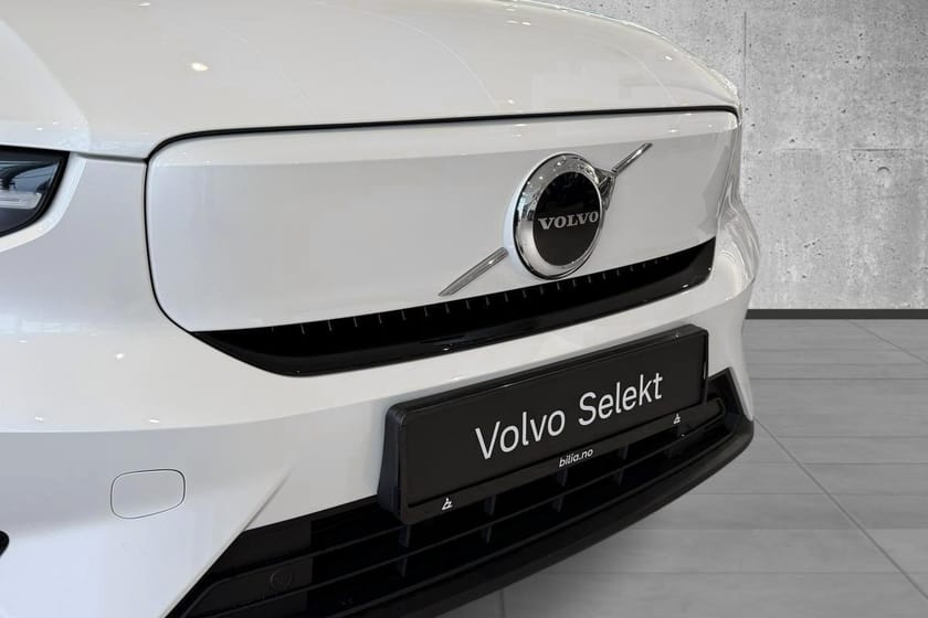 Bilde 4 av Volvo EX40 Twin Motor 408hk AWD Plus, Hengerfeste, Varmepumpe, Googel, App