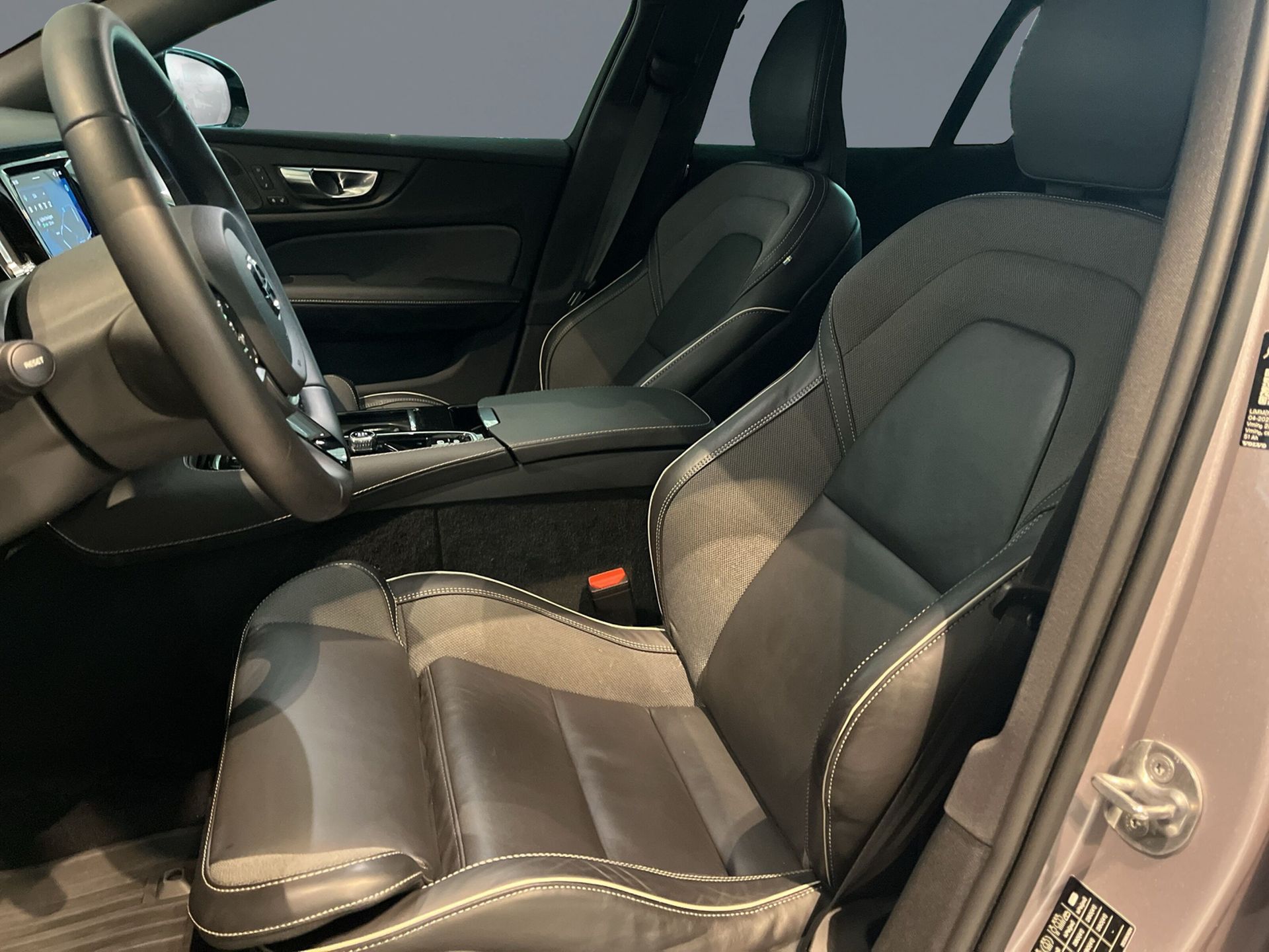 Volvo V60 2026, bild 6/10