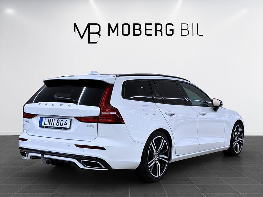 Bild 4 av Volvo V60 T4 190hk R-Design H/K HUD Drag 360 Pano Navi