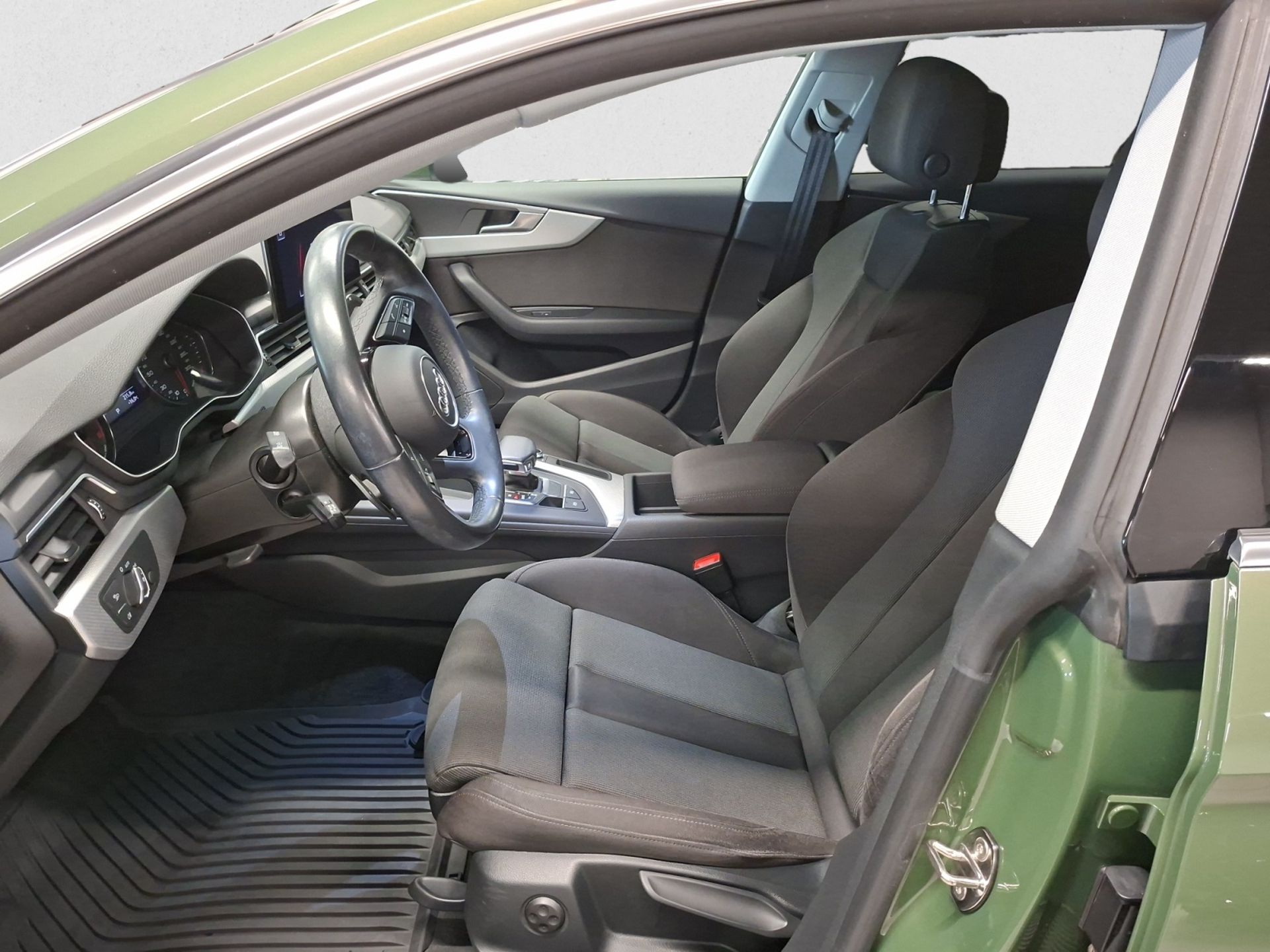 Audi A5 2021, photo 7/10