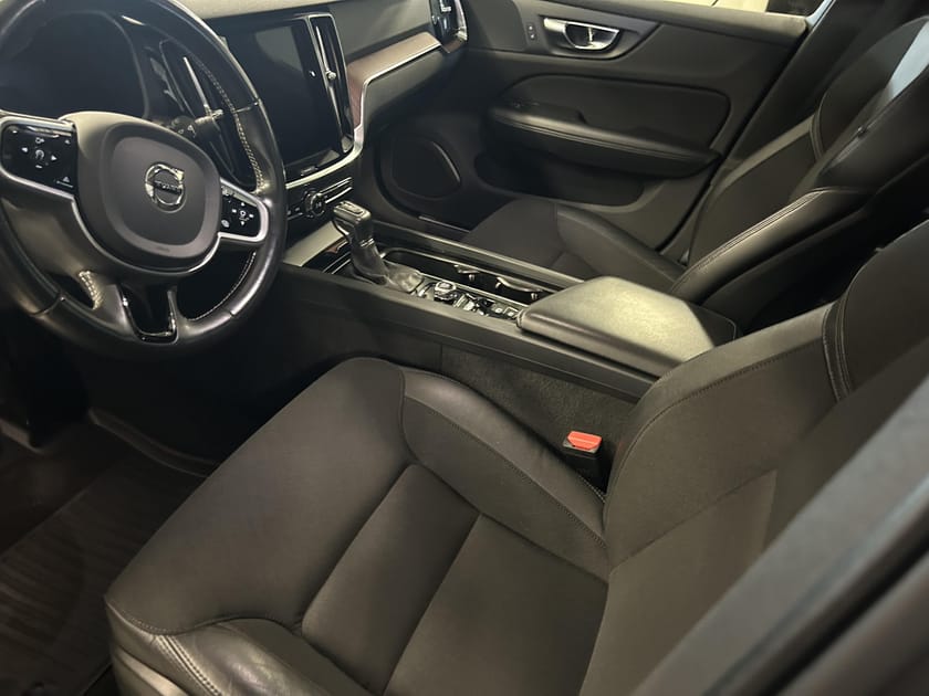 Bild 4 av Volvo V60 D4 AWD Momentum Advanced SE II