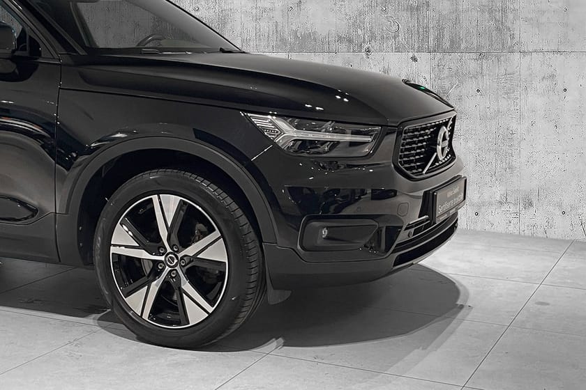 Bilde 2 av Volvo XC40 Recharge T5 R-Design 19"|PILOT|H&K|TONEDE