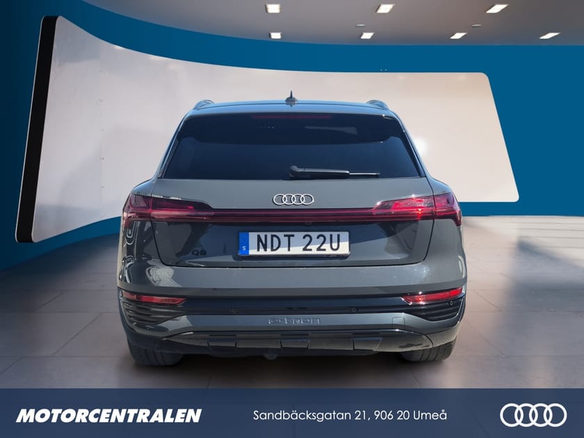Bild 4 av Audi Q8 50 e-tron quattro 250,00 KW