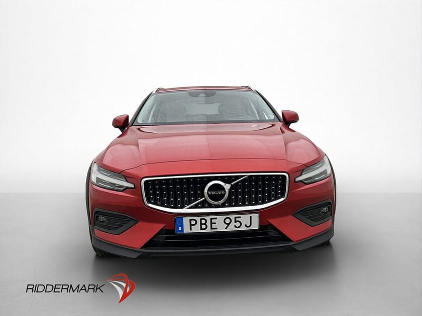 Bild 2 av Volvo V60 Cross Country D4 AWD Advanced VOC Värm Kamera Drag
