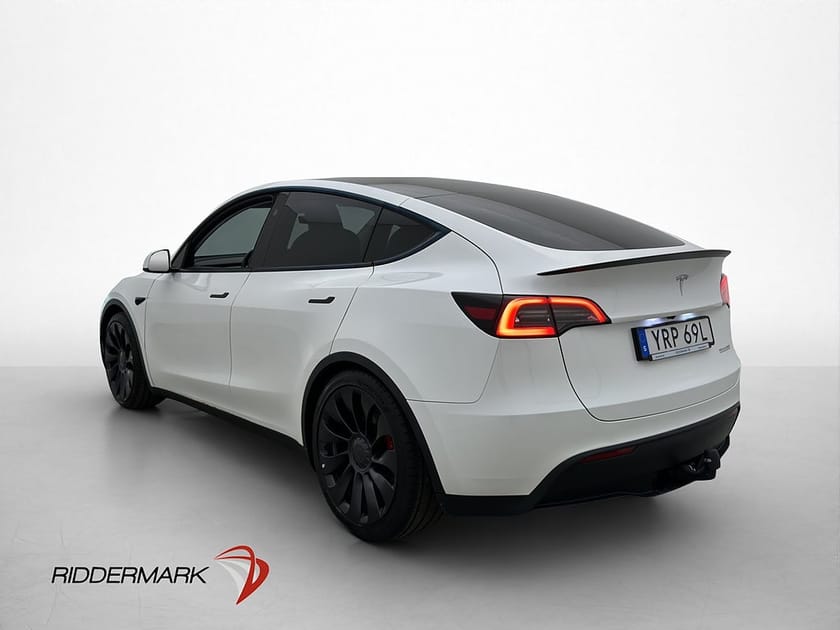 Bild 3 av Tesla Model Y Performance Autopilot Dragkrok MOMS