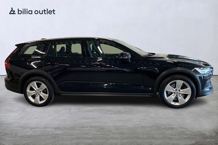 Bild 5 av Volvo V60 Cross Country B4 AWD Advanced Navi Pro Edition B-kamera Drag Navi