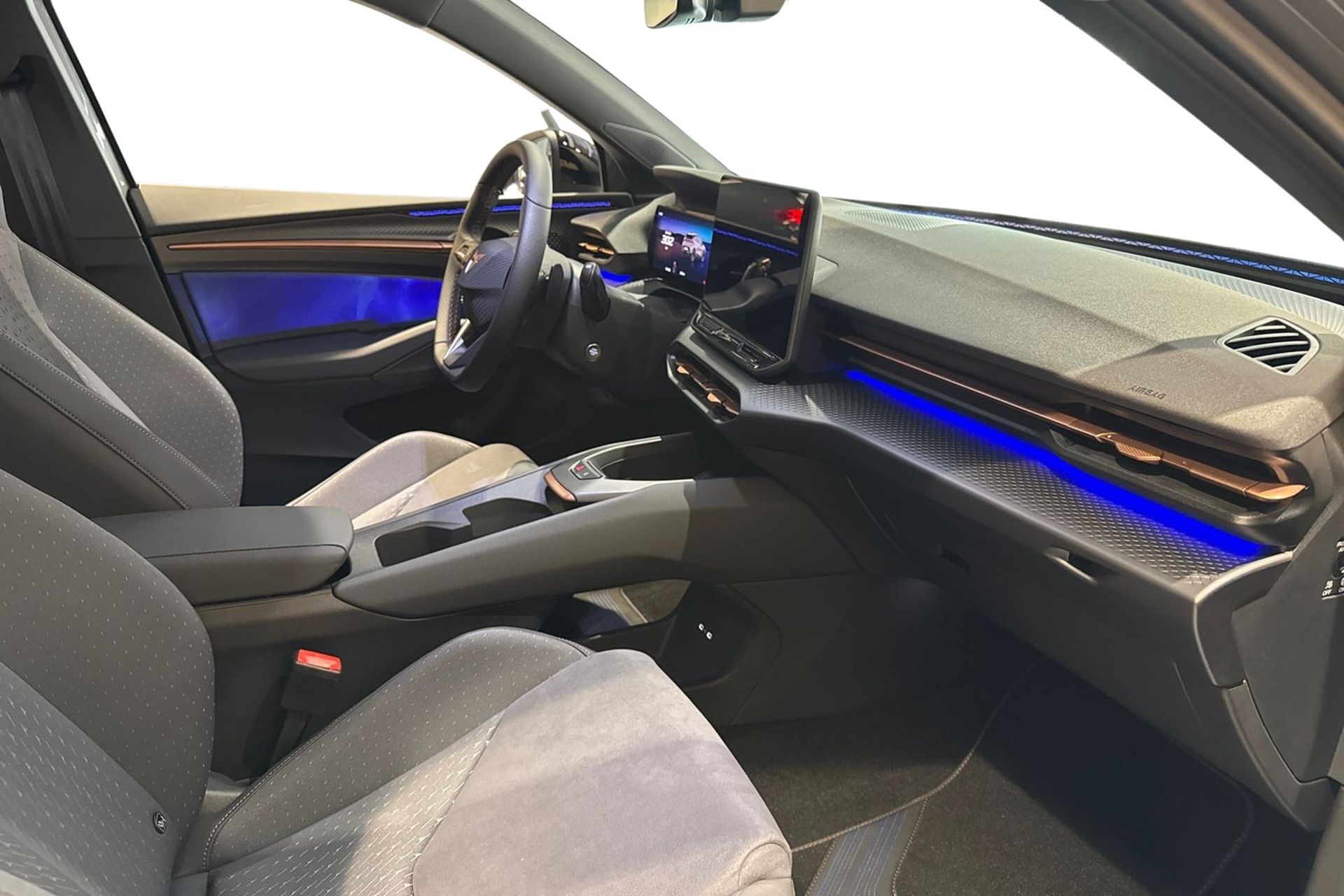 Cupra Raval 52 kWh 2027, kuva 6/10