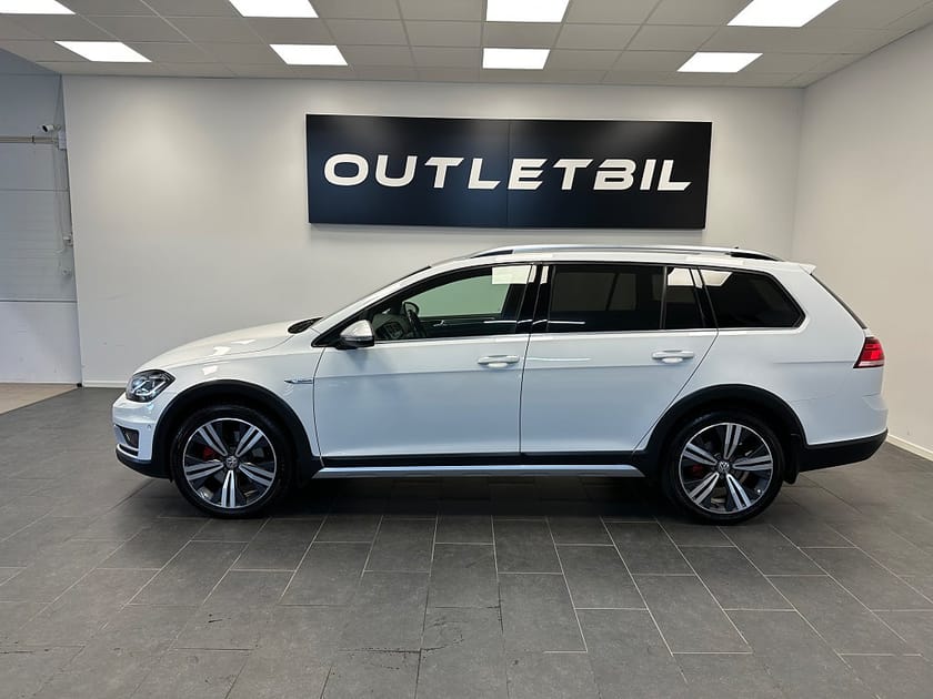 Bild 2 av Volkswagen Golf Alltrack 2.0 TDI DPF SCR 4Motion Värmare Drag B-Kam