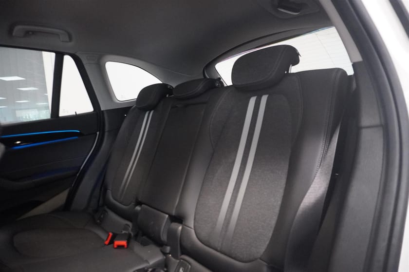 Bild 5 av BMW X1 xDrive25e Sport Line HUD Navi Plus