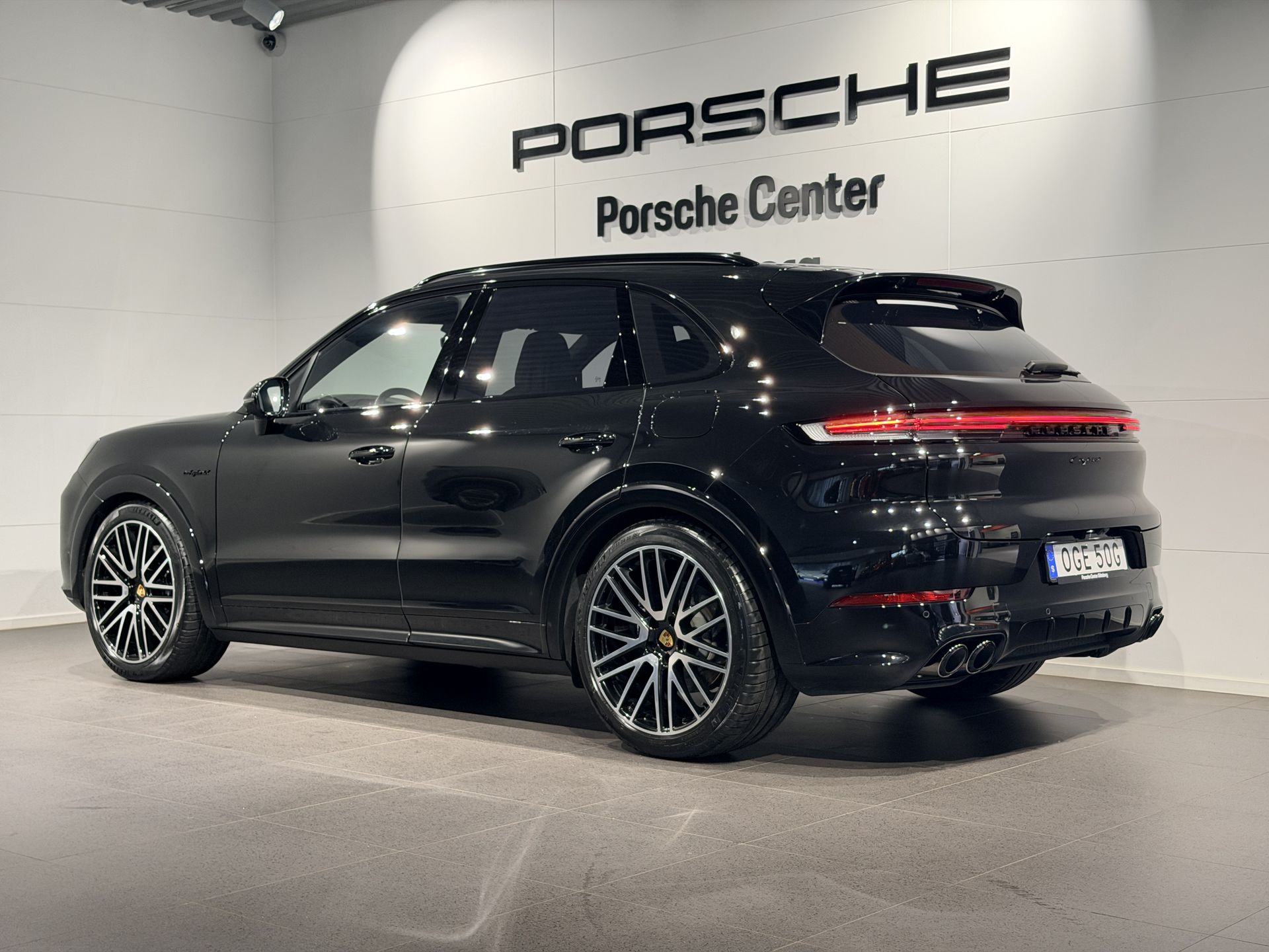 Porsche Cayenne E-Hybrid TipTronic S 2024, bild 4/10