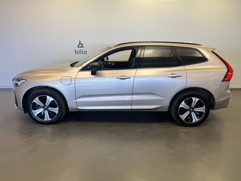 Bild 2 av Volvo XC60 Recharge T6 Ultimate Dark / Tonade rutor / Backkamera / Navigation/