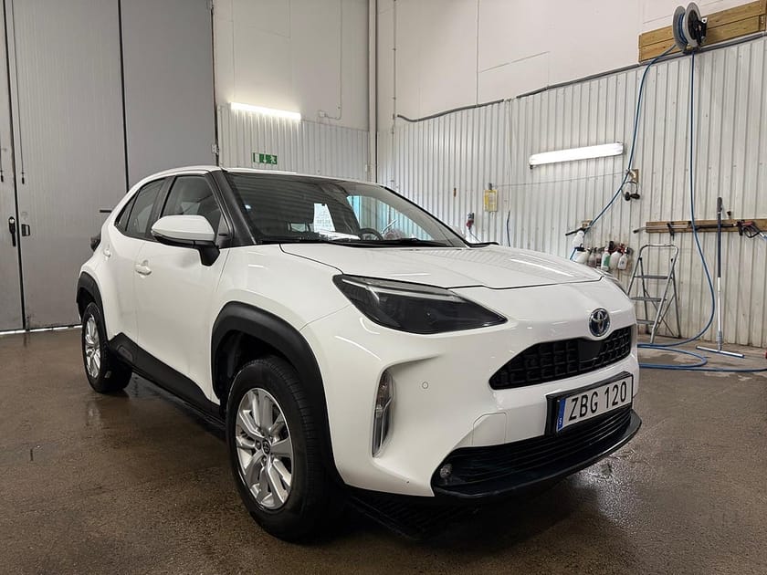 Bild 2 av Toyota Yaris Cross Hybrid AWD-i