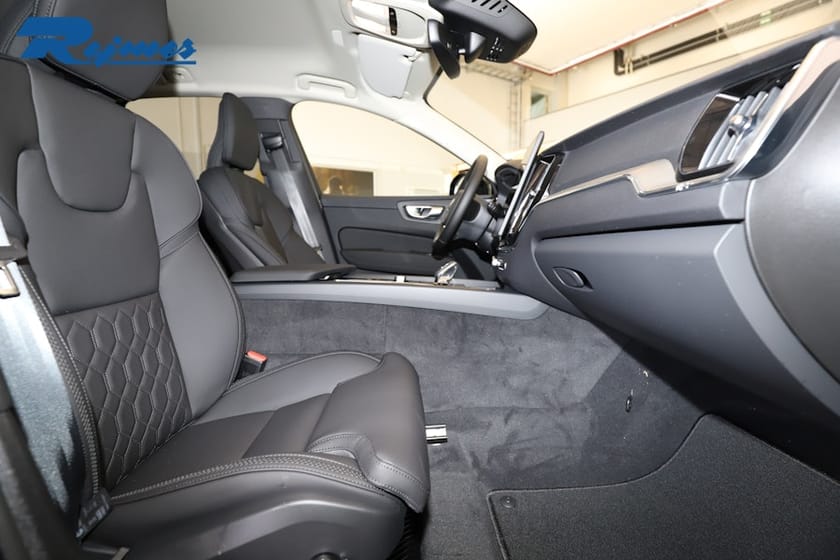 Bild 4 av Volvo XC60 T6 Plus Dark Nordic Edition