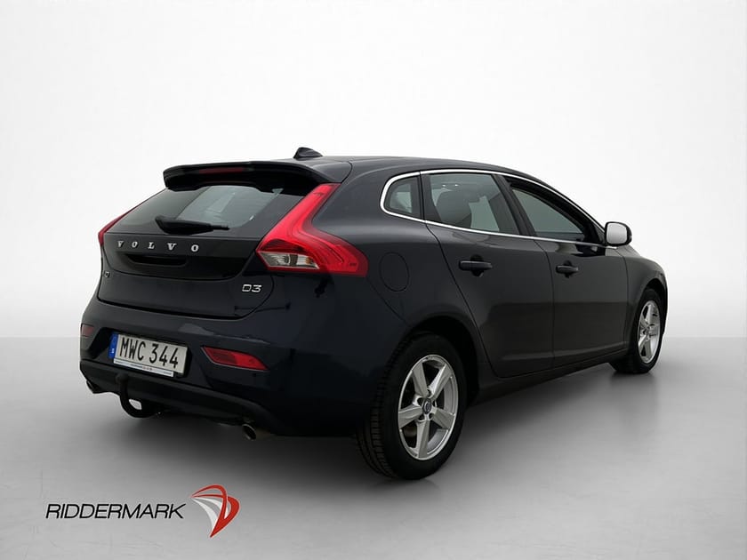 Bild 4 av Volvo V40 D3 Momentum Drag Pano Navi Värmare VOC Sensorer