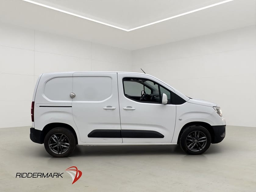 Bild 2 av Opel Combo Cargo 1.5HDi PDC 3-Sits Farthållare Bluetooth