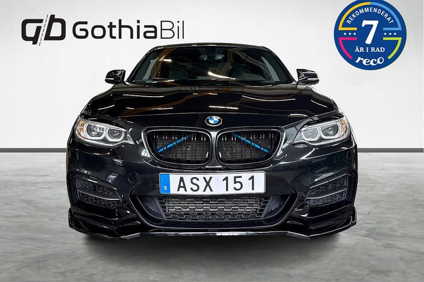 Bild 2 av BMW M235i Coupé Steptronic Navi Adaptiv Farthållare Taklucka ACC
