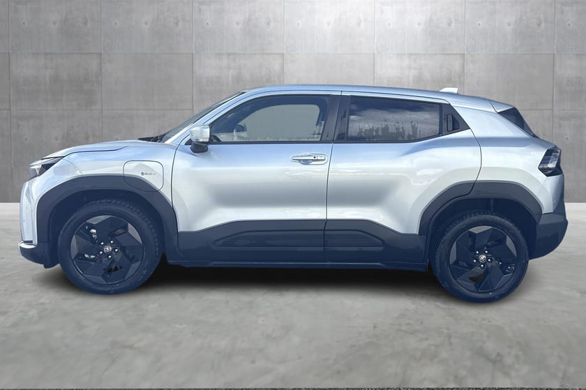 Bilde 2 av Toyota Urban Cruiser SUV 61 kWh AWD I Active I Lav km